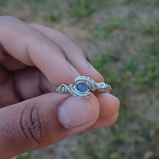 💧 🍀 Opal and peridot ring 💧🍀  size 10.5